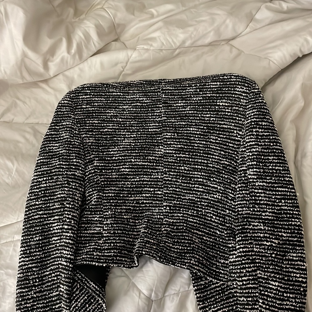 an express jacket - Picture 3 of 3